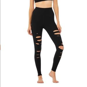 ALO Yoga Ripped Warrior Leggings